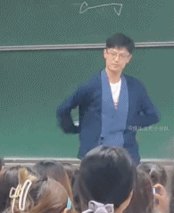 男老师用木棍秀武术功力-帅哥动态图片-gif动态图-izike