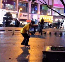 这一切发生的太快gif搞笑图片