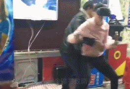 从未见过这样的玩家gif搞笑图片