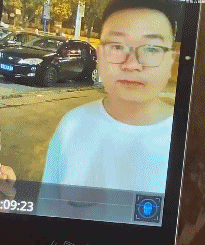 男人有张大众脸识别出不同的人-帅哥动态图片-gif动态图-izike
