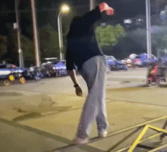 还想来段《雨中曲》gif搞笑图片