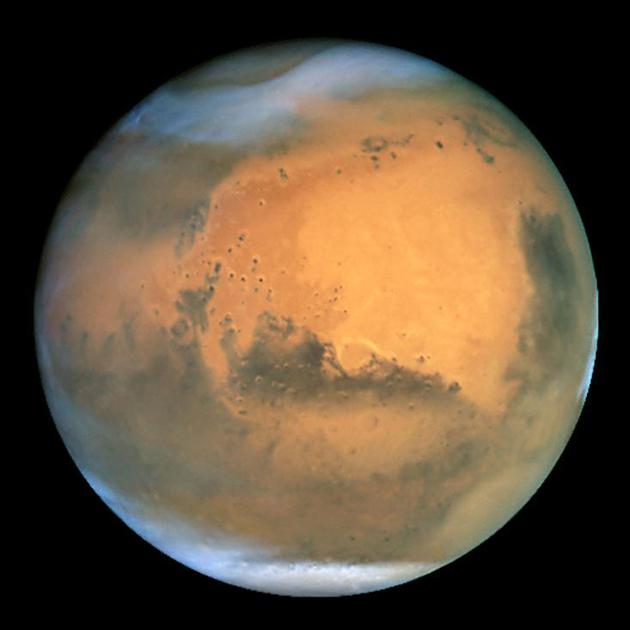 干燥的火星。有一种可能是，火星和金星等行星由于不够潮湿而无法维持生命。