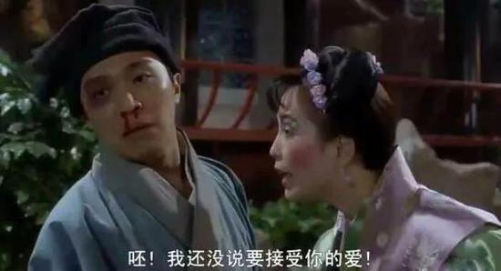 一个叫“郭红”的人炮制了朋友圈所有的“世界失控”