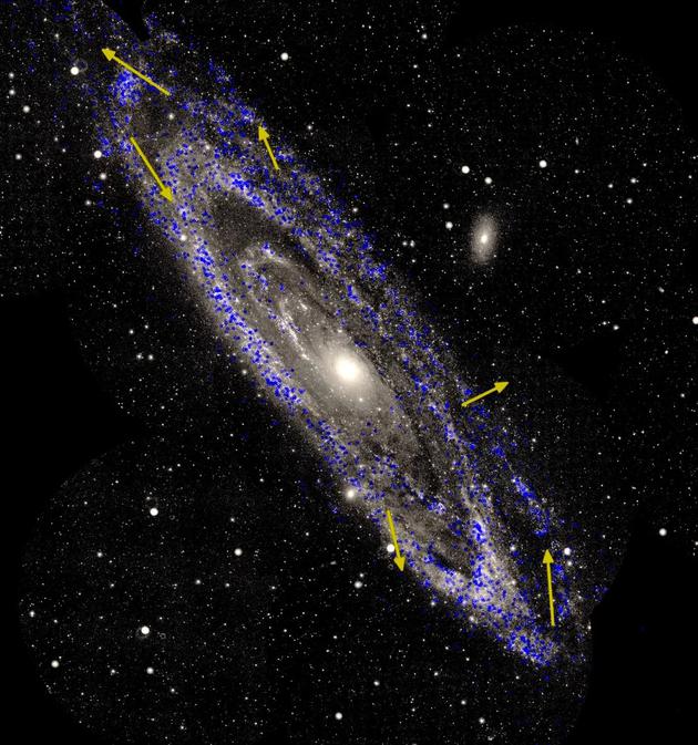 仙女座星系也称为M31星系，科学家基于盖亚卫星观测数据预测称，未来45亿年仙女座星系将与银河系发生碰撞。这个螺旋星系是银河系最大的邻居星系。