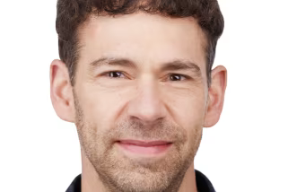 首席财务官兼首席运营官丹・杰达