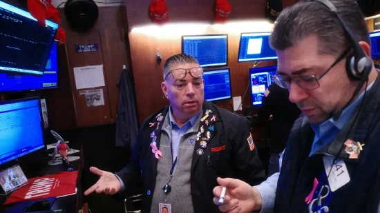 12月18日收盘：美股收跌科技股领跌 纳指下跌逾400点