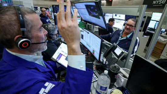 尾盘：美股涨跌不一 标普指数小幅上扬