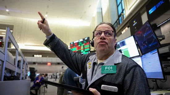 和讯新闻:爱奇艺会员-午盘：美股维持涨势 市场关注联储会议纪要