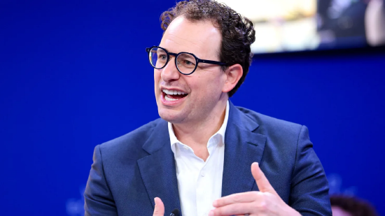 速抖24小时秒单官网揭秘：抖音快手自助平台，真人低价下单打call？