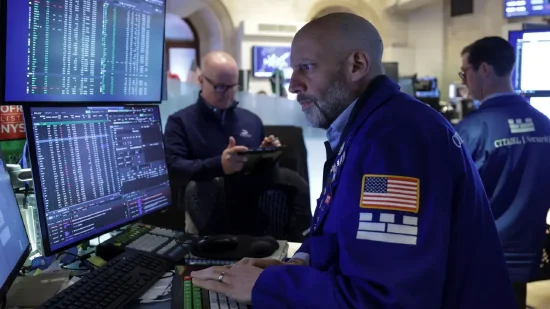 开盘：美股周五高开 英特尔财报与美伊和谈希望提振市场