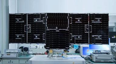 “電子科技大學號”衛星。本文圖片 校方供圖“電子科技大學號”衛星。本文圖片 校方供圖