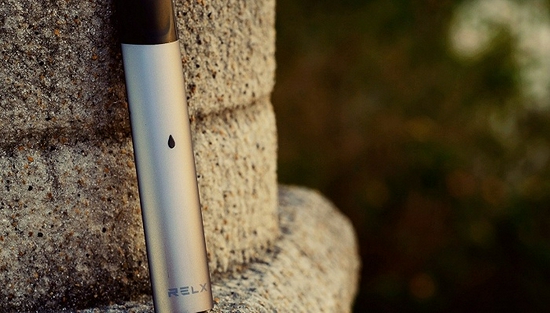 雾芯科技股价上演"过山车",大涨超15%即回落|未成年人|电子烟_新浪