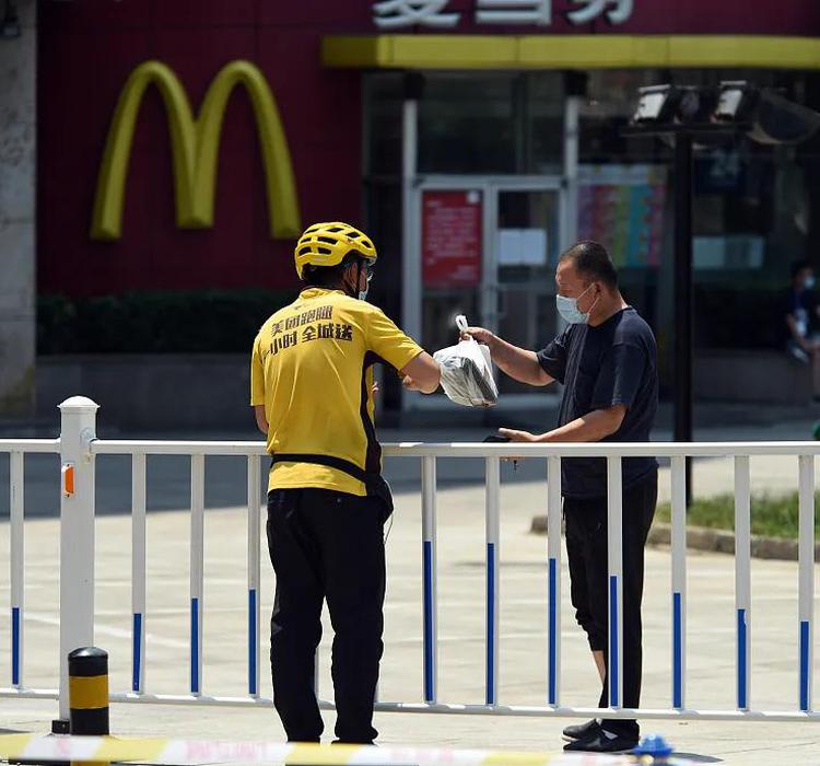 确诊外卖员和600万骑手的生死疲劳：病毒可怕，但挣钱更迫切