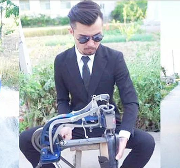 哭诉挽留表演全套？直播带货“卖萌”不如“卖惨”