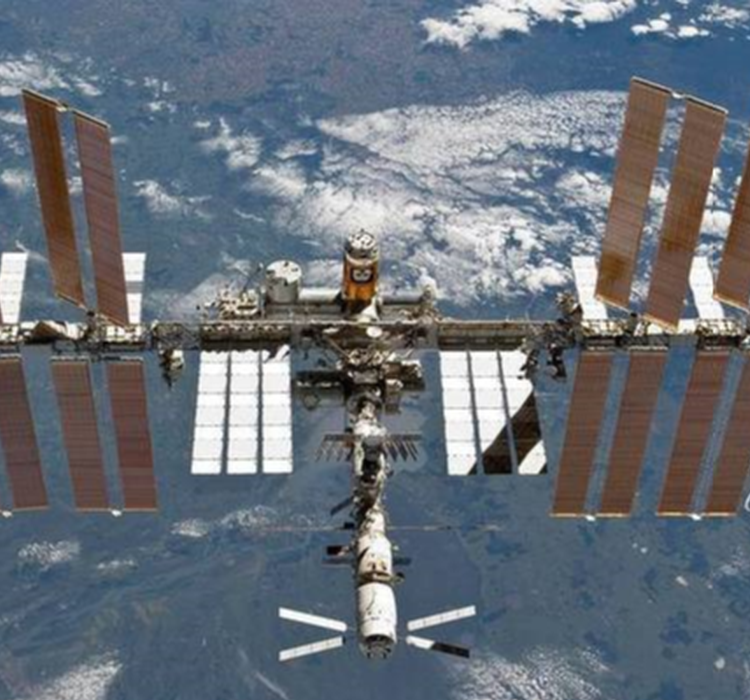 中国空间站核心舱发射在即，俄罗斯做出重要决定，或与中国合作？