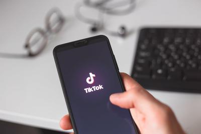 中国应用禁令周日在美生效，TikTok：将继续推进诉讼程序