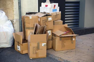 “双11”快件量再创新高 快递龙头四季度业绩有望明显改善