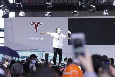 特斯拉凭什么有恃无恐？