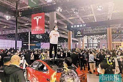 特斯拉再回应车展维权事件：如果是产品问题 该赔的赔该罚的罚