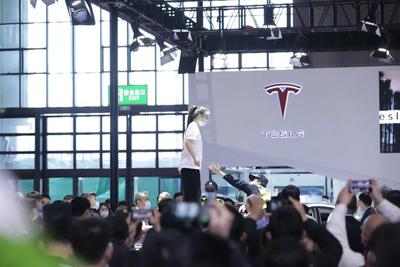 别被特斯拉“认怂”给忽悠了