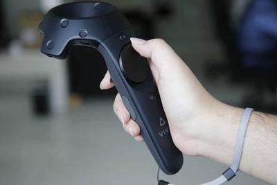 华为获游戏手柄外观专利授权用于vr游戏或虚拟场景