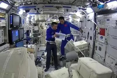 中国迈向"空间站时代"，俄媒感叹：现代太空探索篇章由中国人书写|空间站|中国 - Vimarsana News