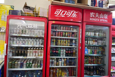 钟睒睒VS唐彬森：农夫山泉线下"溃败"，始于夫妻店的8万台冰柜|钟睒睒|可口可乐 - Vimarsana News