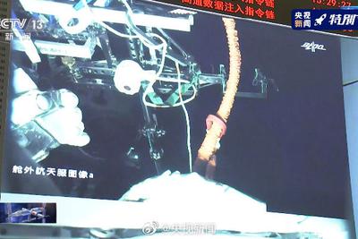 中国空间站两名航天员刘伯明、汤洪波均已出舱