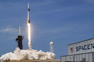 SpaceX首次商飞成功返回 旅行者需克服“太空适应综合征”
