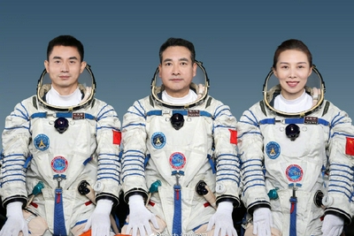 翟志刚、王亚平、叶光富3名航天员将执行神舟十三号载人飞行任务