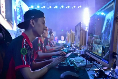 电子竞技热度爆棚 行业“春风拂面”？