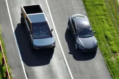 特斯拉Cybertruck与新款Model S同时在加州工厂曝光