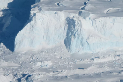 南极“末日冰川”可能未来三年内完全崩塌