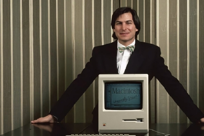 46年前的今天，苹果公司正式成立：创始人包括乔布斯、沃兹尼亚克、韦恩