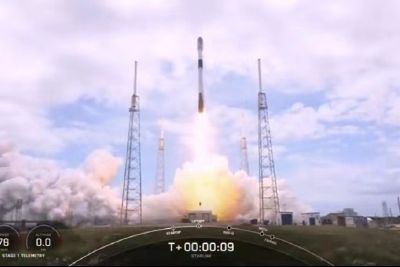 又是一箭12飞，SpaceX再送53颗星链卫星上天