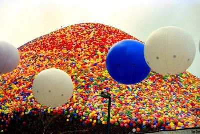 为了公益募捐放出的一百万只气球，却酿成了巨大灾难