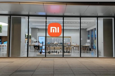 小米回应电视屏幕脱落：生产原因出现开胶，产品免费上门检修