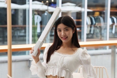 智云全新补光灯品类 智云五倍百万棒灯试用体验