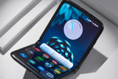 TCL华星:独家供屏moto razr 2022折叠屏手机