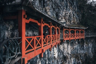 如何把普通的街坊邻里也拍出高级感？