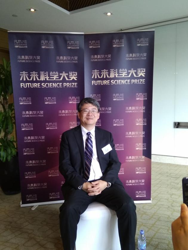 访丁洪:量子计算机将成为第四次工业革命的引擎之一