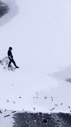 画神玩雪-搞笑gif动态图片-izike