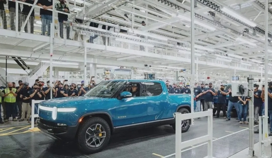 “特斯拉杀手”市值暴跌829亿美元，Rivian难逃困境？