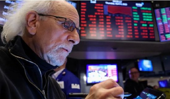 盘前：纳指期货涨0.3% 市场等待特朗普国情咨文演讲