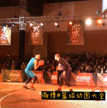 在绝对的力量面前一切都是浮云-搞笑gif动态图片-izike