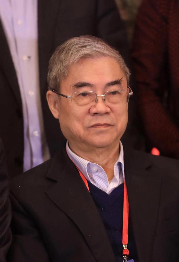 邬贺铨:对于移动基站的辐射担心是多余的