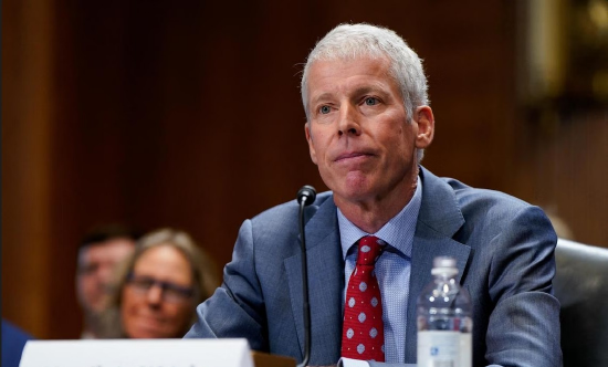 微博:蜜蜂收卡-美国能源部长据悉本周拟会晤油企高管 探讨重振委内瑞拉能源产业