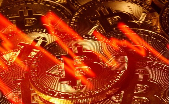 比特幣跌破8萬美元關口，Strategy暫停增持，美聯儲鷹派預期壓制加密貨幣市場