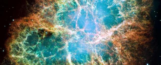 图中是蟹状星云，被认为是宇宙射线起源区域。目前两位科学家最新提出一种可能性解释，即生命是由来自外太空的强大力量塑造的，与太空辐射有密切联系！