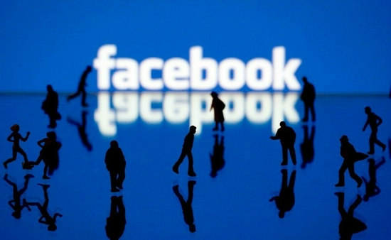 新浪科技|扎克伯格回击媒体负面报道：Facebook的问题只是社会现实的反映